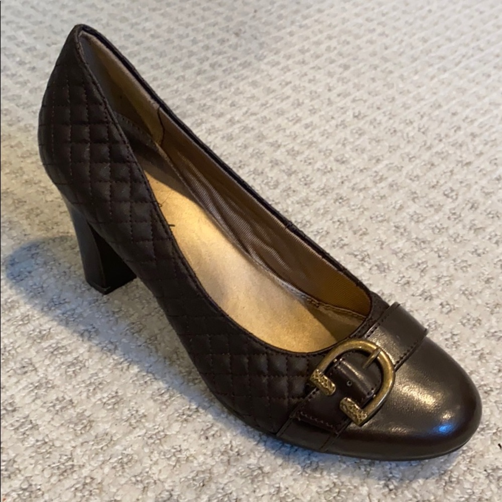 NWT Life Stride Heels